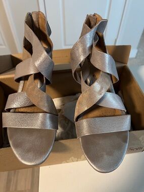 Sofft Metallic Taupe Strappy Flat Sandals